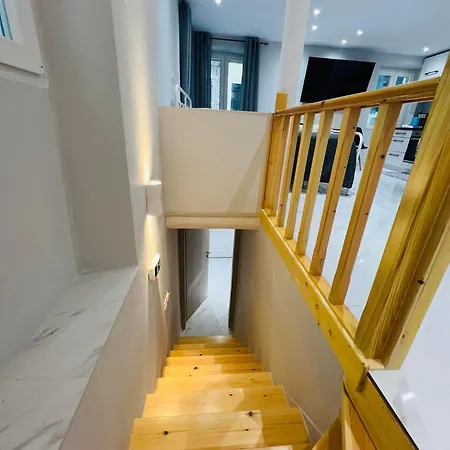 Iris Porta Remounda * Corfu (city)